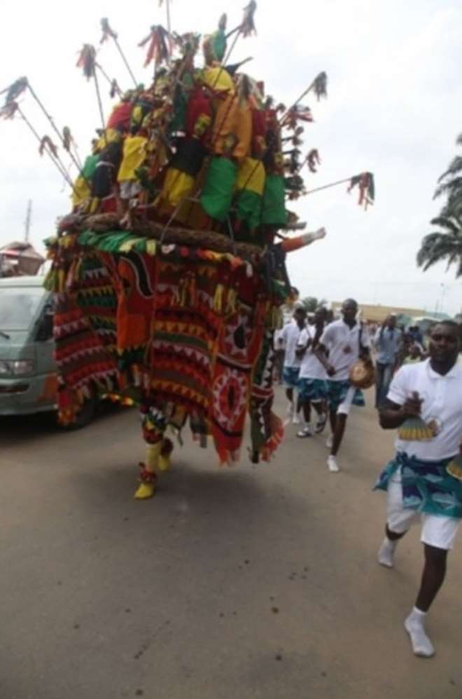 PHOTOS from Rivers State Carnival; Agbani Darego, Sam Dede, Uti ...