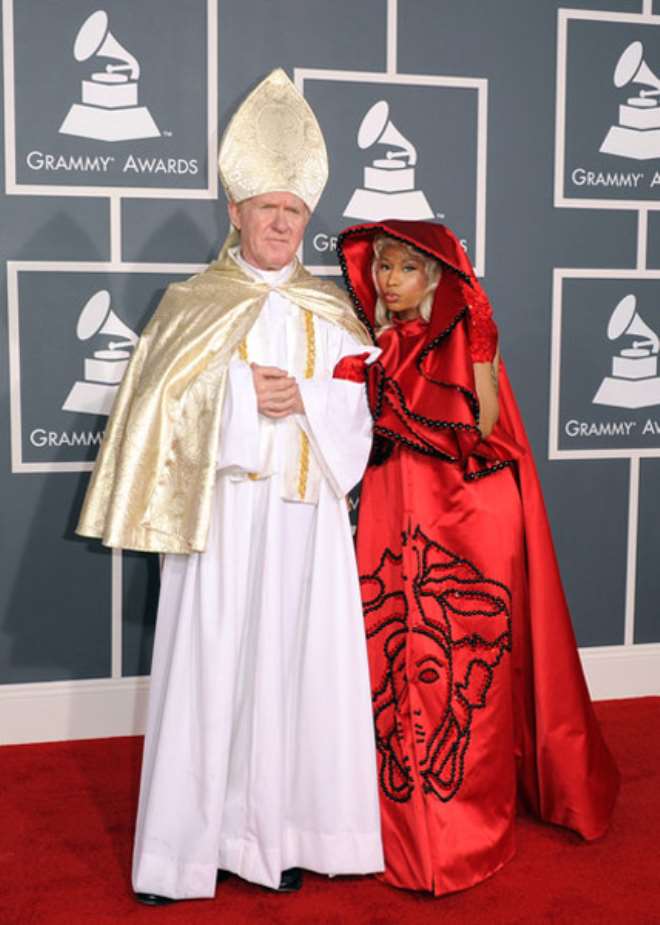 Minaj and ‘The pope’ on the Red Carpet at the Grammy Awards 2012