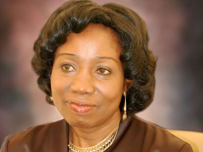<b> Late Mrs. Clara Oshiomole, the wife of GovernorAdams Oshiomhole of Edo State</b>
